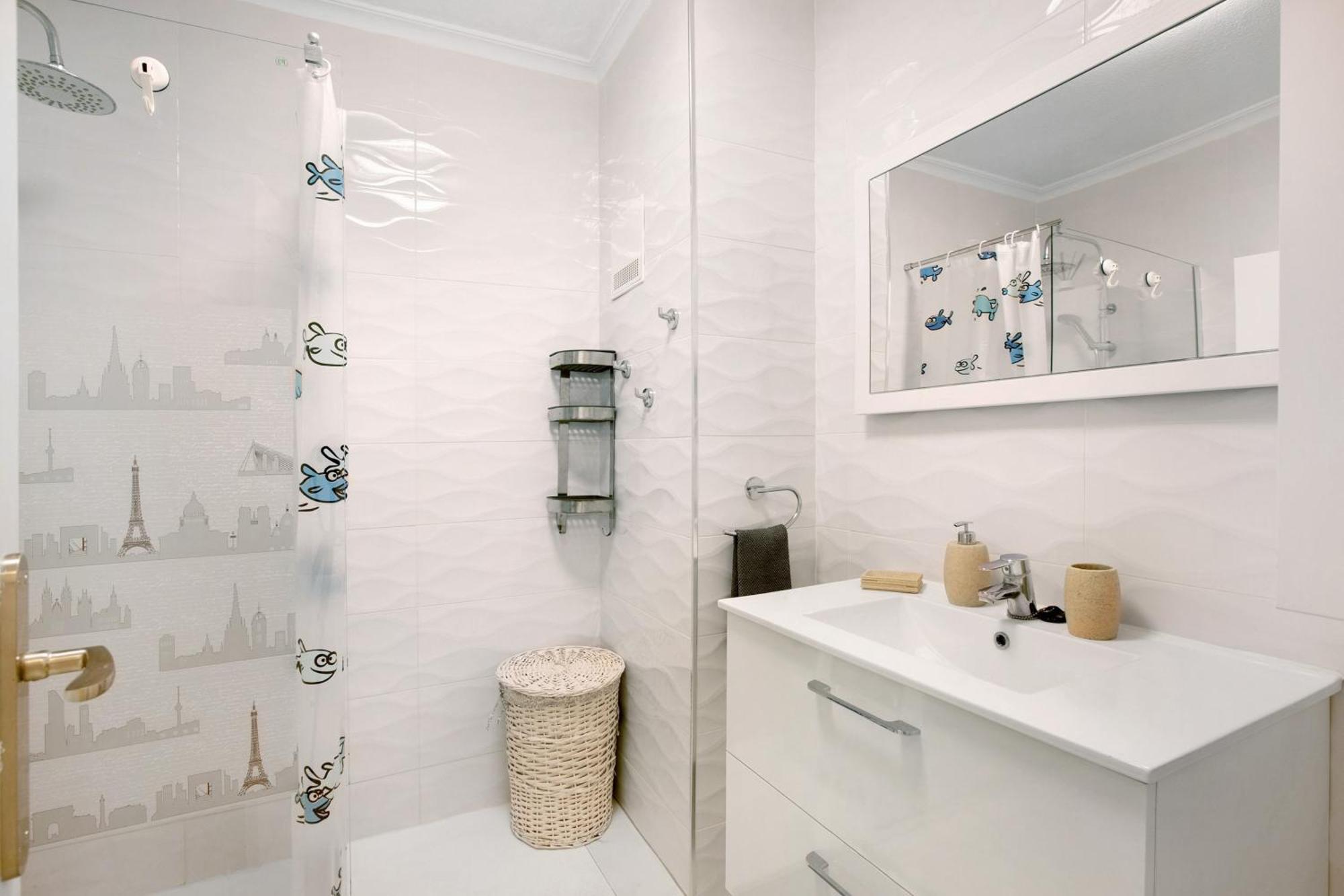 Breeze Island Apartment *